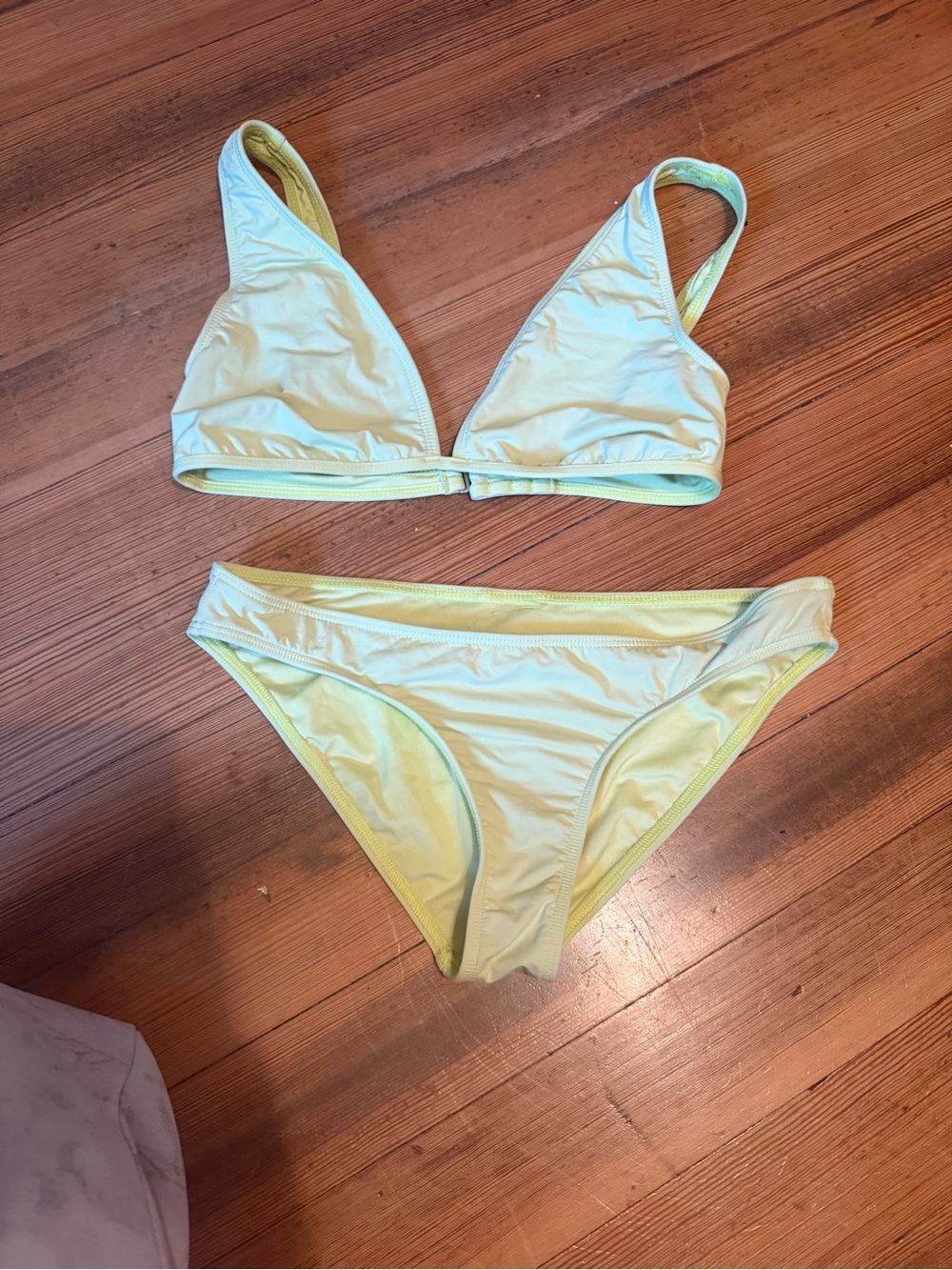 Billabong yellow/Lime Green Bikini Set – Small/Medium – No Underwire